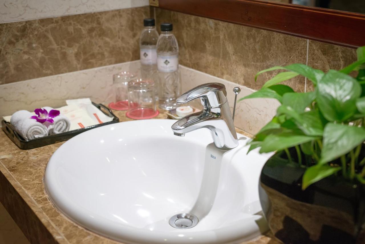 Hanoi E Central Luxury Hotel & Restaurant Экстерьер фото